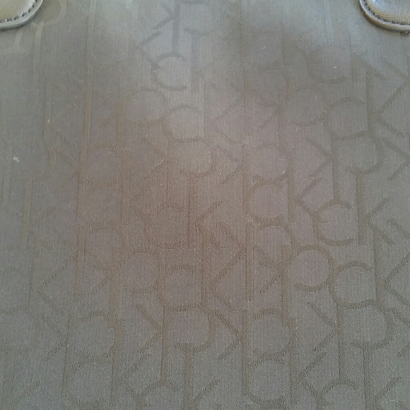 New without tags Calves Klein cross body purse - Picture 5 of 7